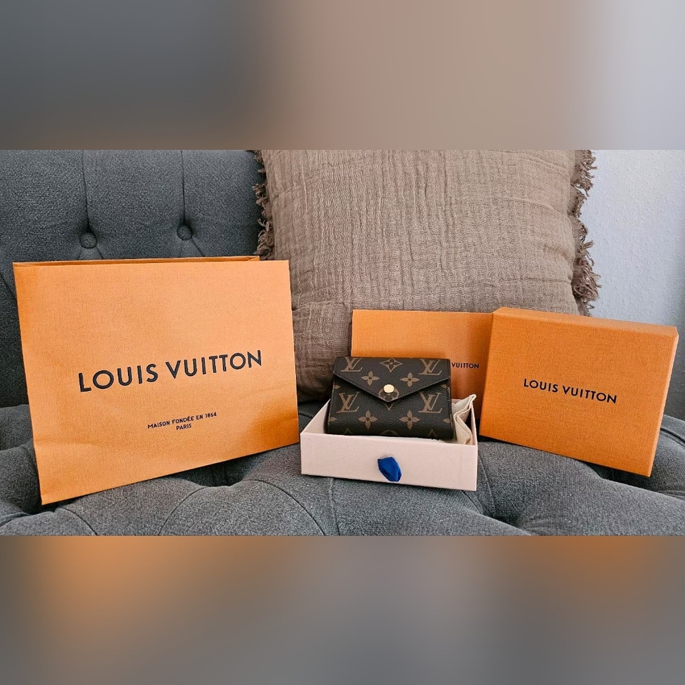 Louis Vuitton Monogram Victorine Wallet